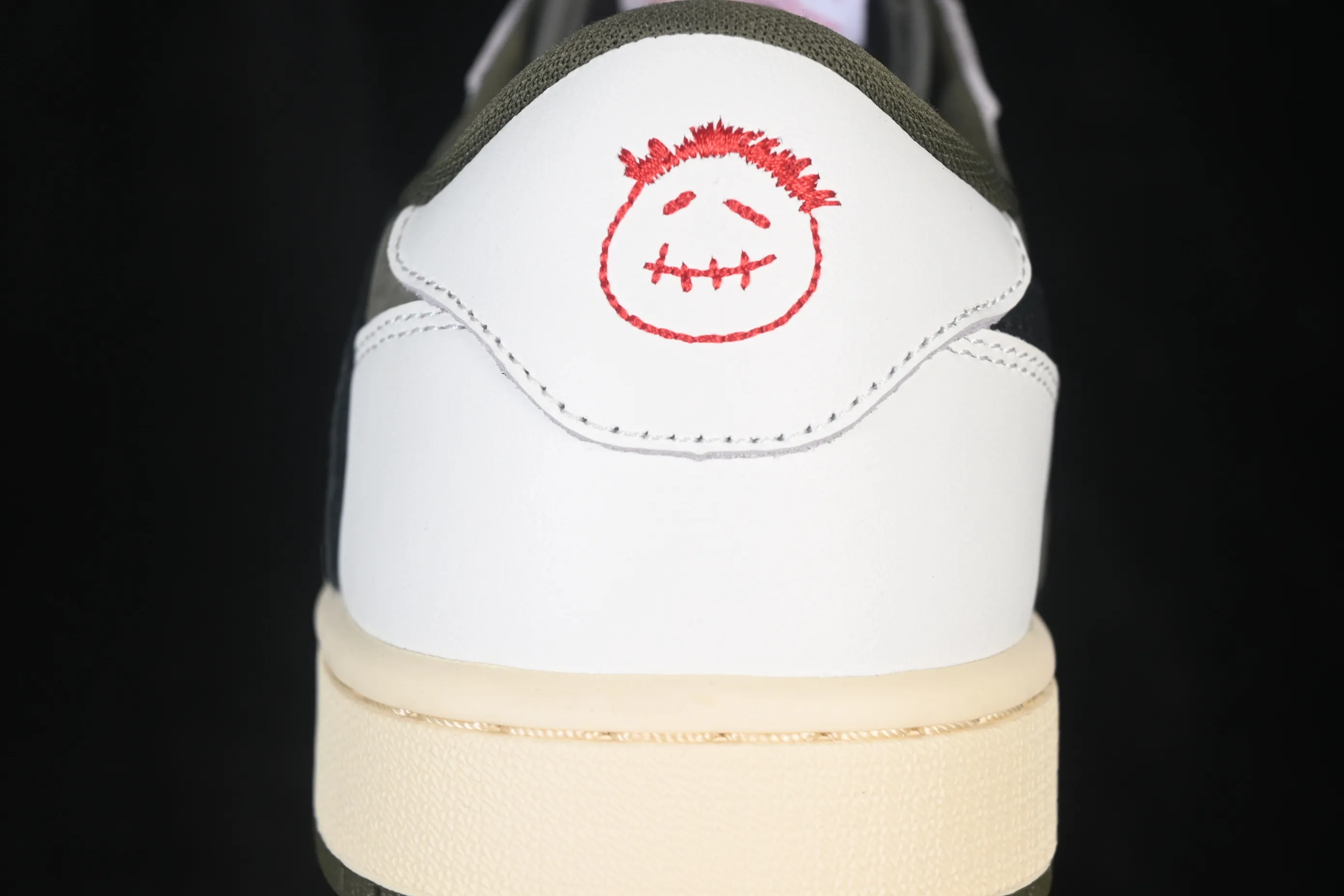 All categories Air Jordan Jordan series basketball shoes Air Jordan 1 Low ZG version Travis Scott x Air Jordan 1 Low OG AJ1 Joe 1 undercut low top full head layer DM7866-200